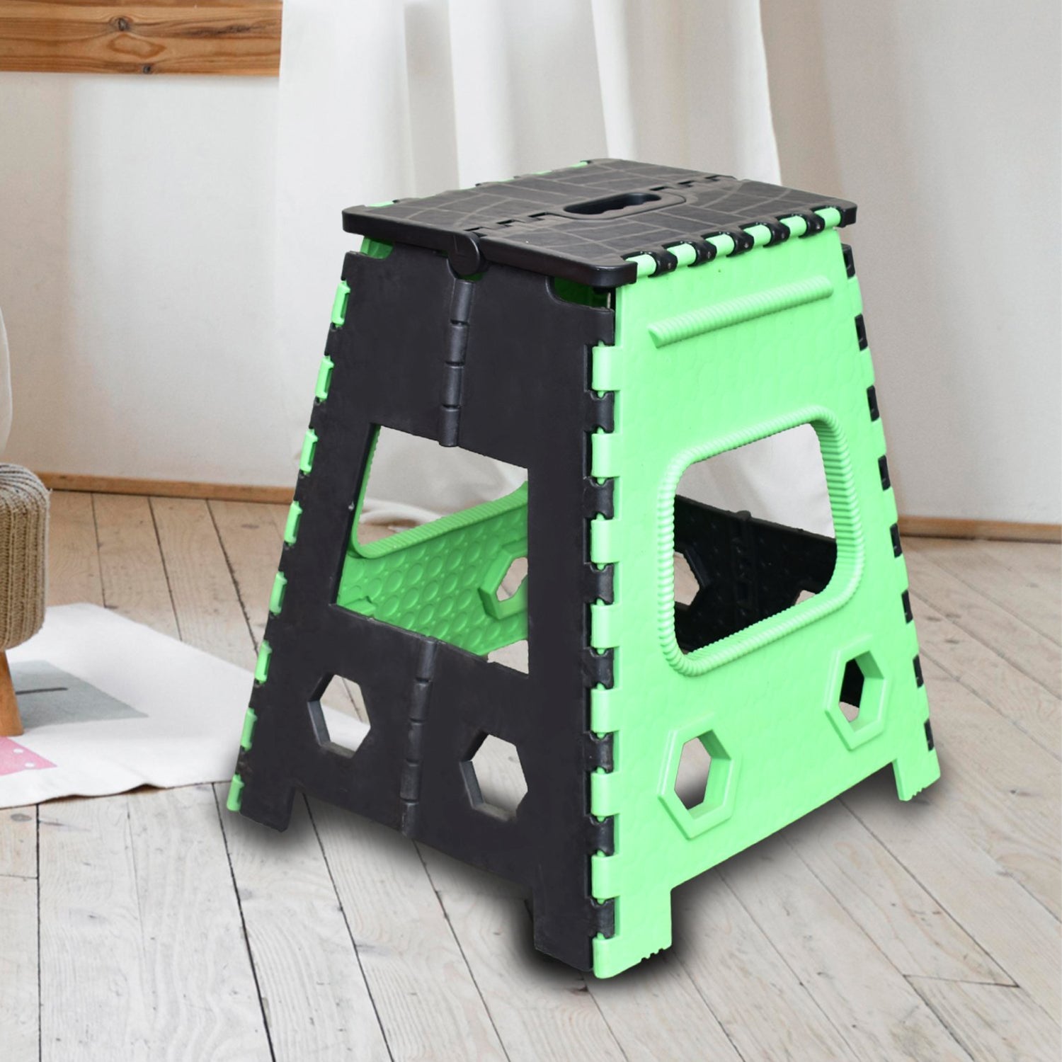 18-inch folding stool suitable for adults and kids, ideal for kitchen or stepping use. 18-inch folding stool suitable for adults and kids, ideal for kitchen or stepping use.